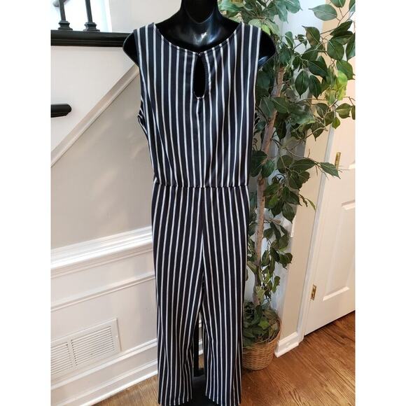 Wrapper Women's Black & White Polyester V-Neck Sleeveless Jumpsuit Size X-Large - Picture 11 of 14